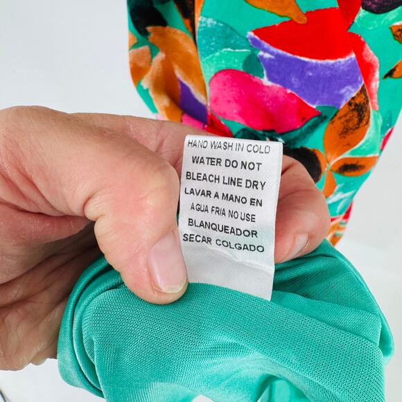 Entro Women's Colorful Leaf Print Off Shoulder Ruffle Hem Dress Size 1X - Picture 7 of 9